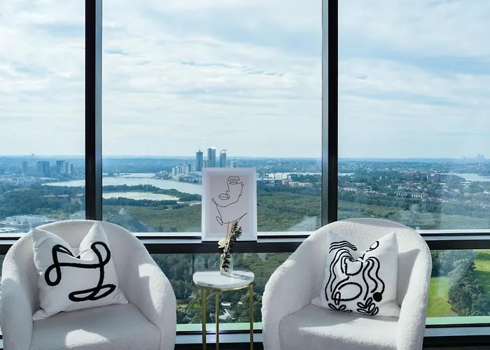 Skyline Retreat In Olympic Park